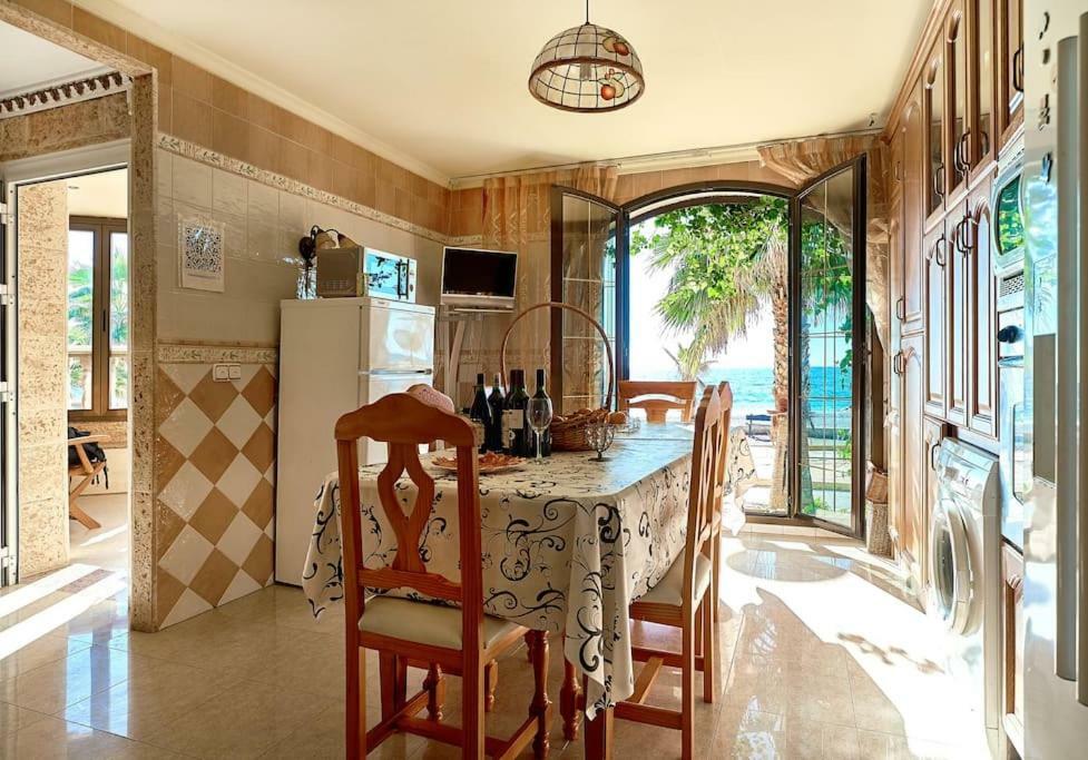 Casa De Sueno En La Playa Βίλα Adra Εξωτερικό φωτογραφία